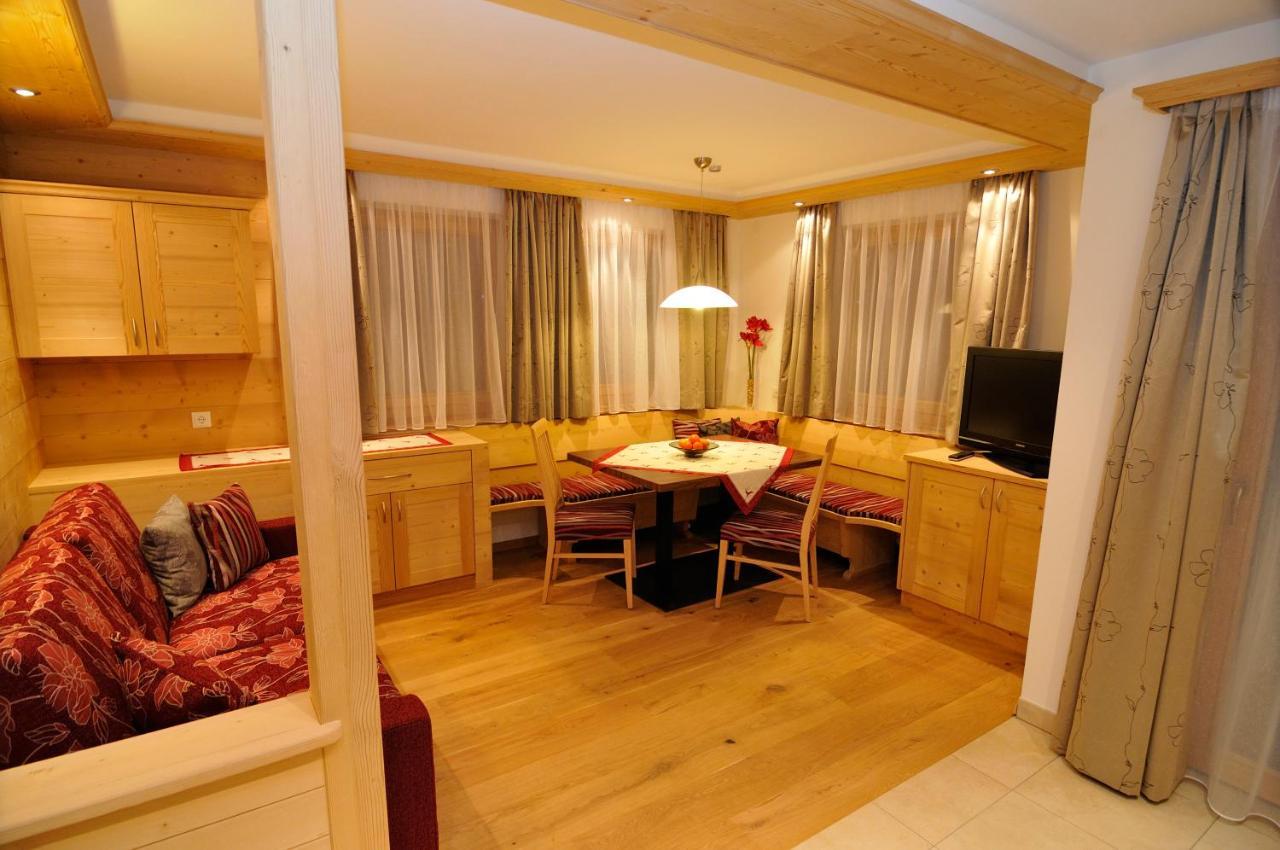 Apartmán Chalet Regina Selva di Val Gardena Exteriér fotografie